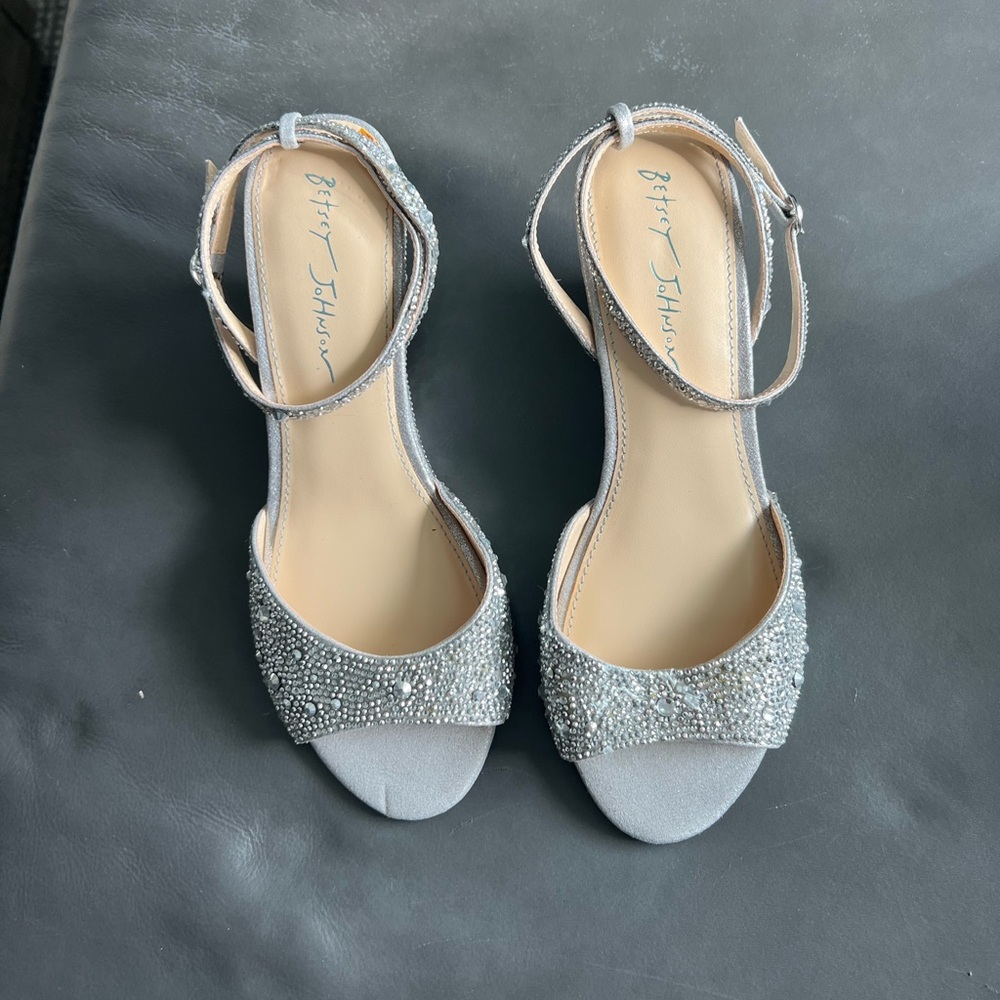 Betsey Johnson Silver wedge Women's Sandals with rhinestones size 8 NWT